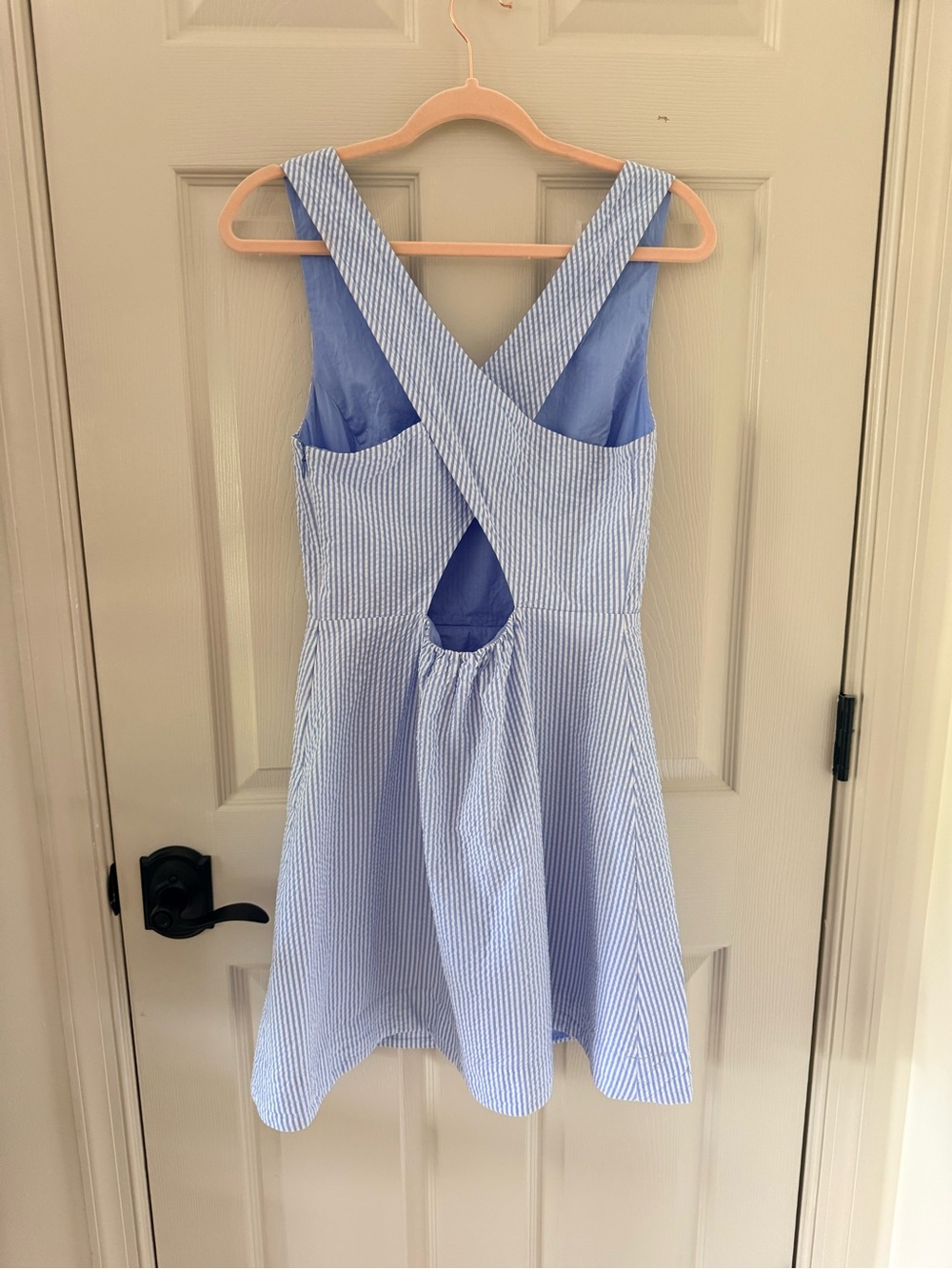 Vineyard Vines Seersucker Blue & White Striped Dress - Picture 3 of 4